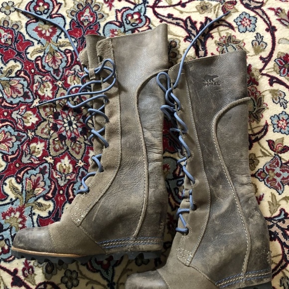 Sorel  Kate the Great Wedge Lace-Up Boots - Picture 2 of 5